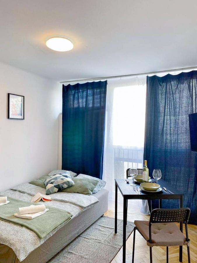 Halby Apartment Chlodna 15 Varsó Kültér fotó